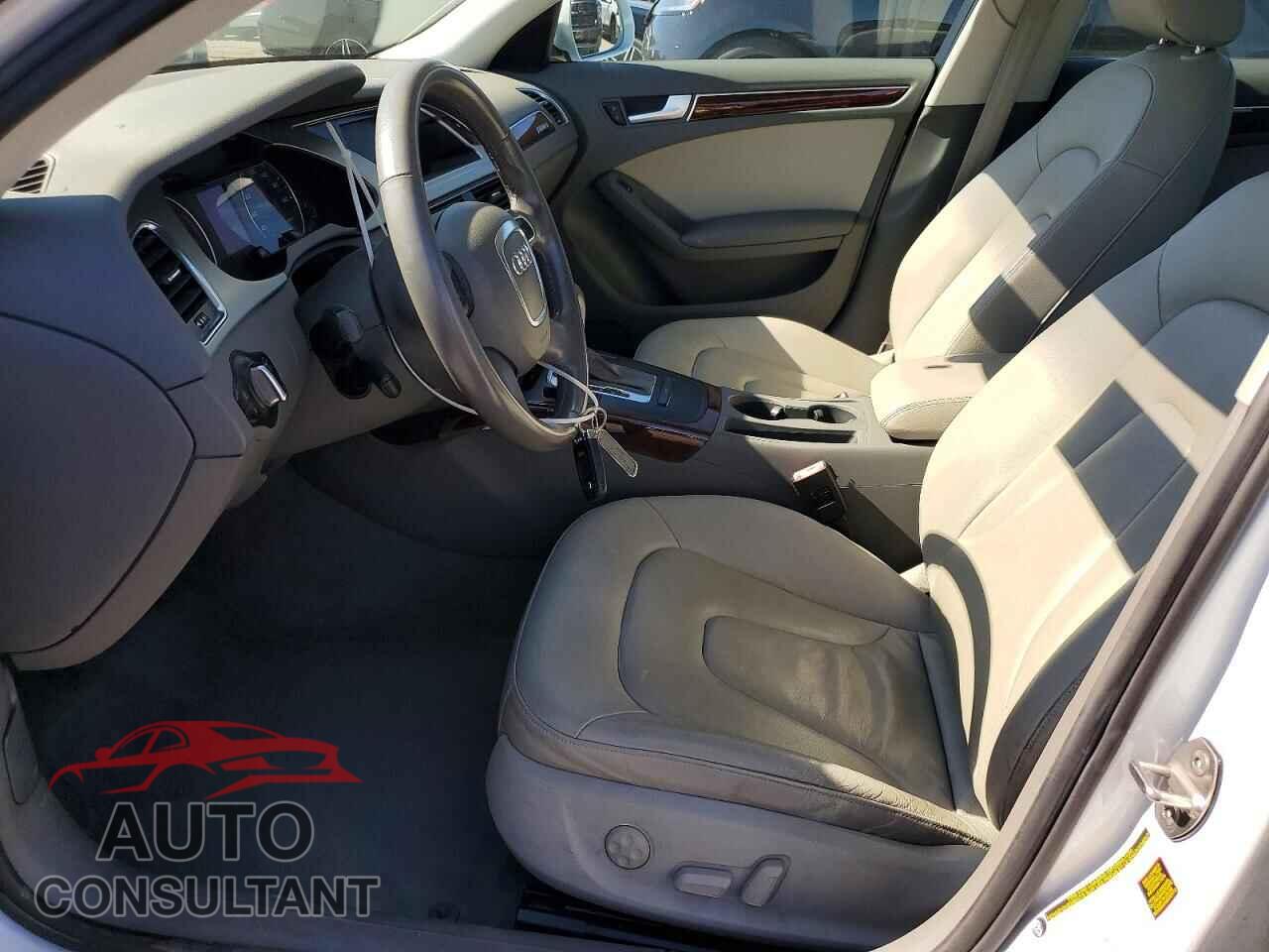 AUDI A4 2012 - WAUBFAFL0CA114199