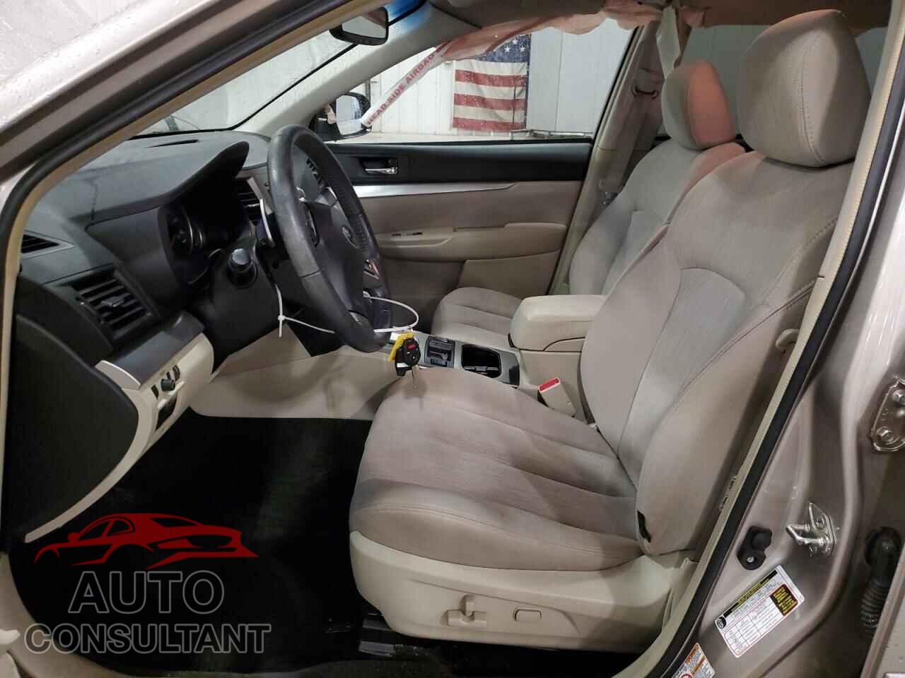 SUBARU OUTBACK 2014 - 4S4BRCCC7E3252013