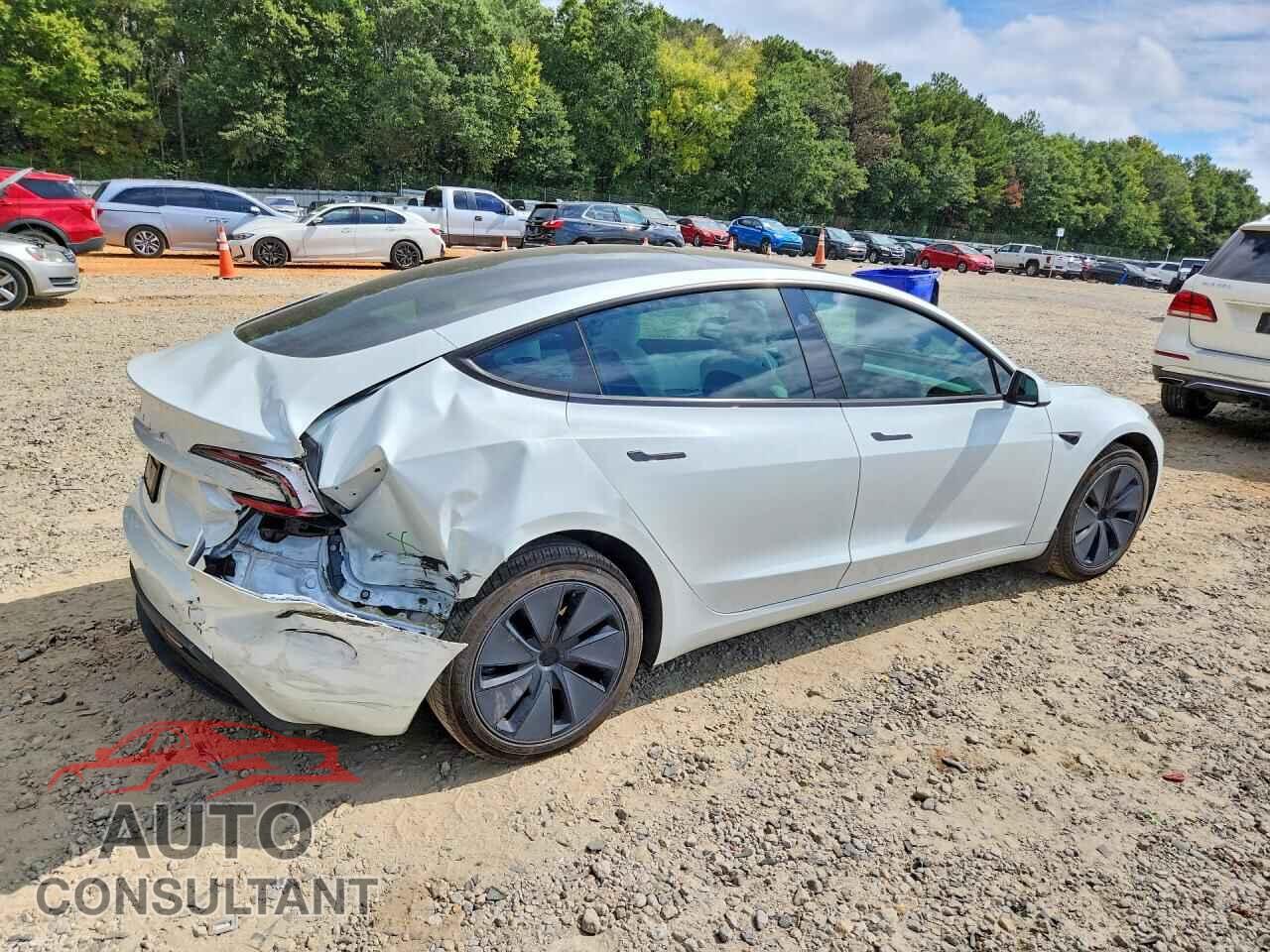 TESLA MODEL 3 2025 - 5YJ3E1EA1SF966786