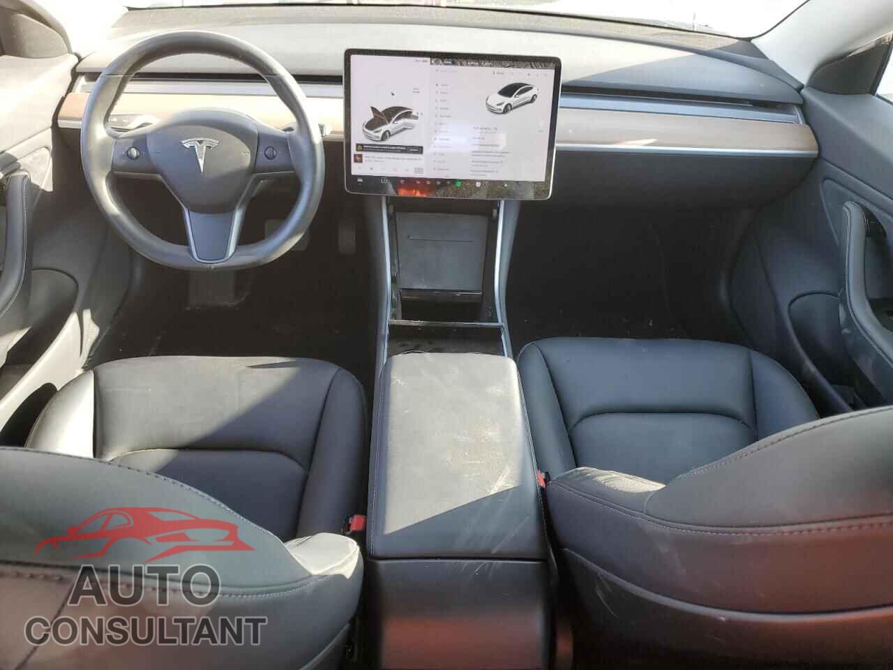 TESLA MODEL 3 2018 - 5YJ3E1EA8JF018352