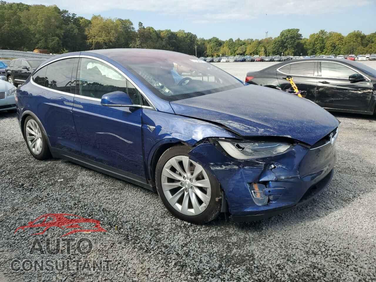 TESLA MODEL X 2017 - 5YJXCBE21HF040175