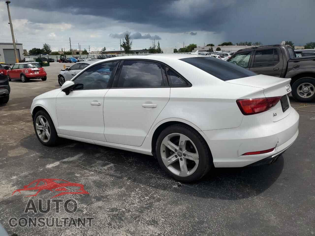 AUDI A3 2018 - WAUAUGFF9J1048618
