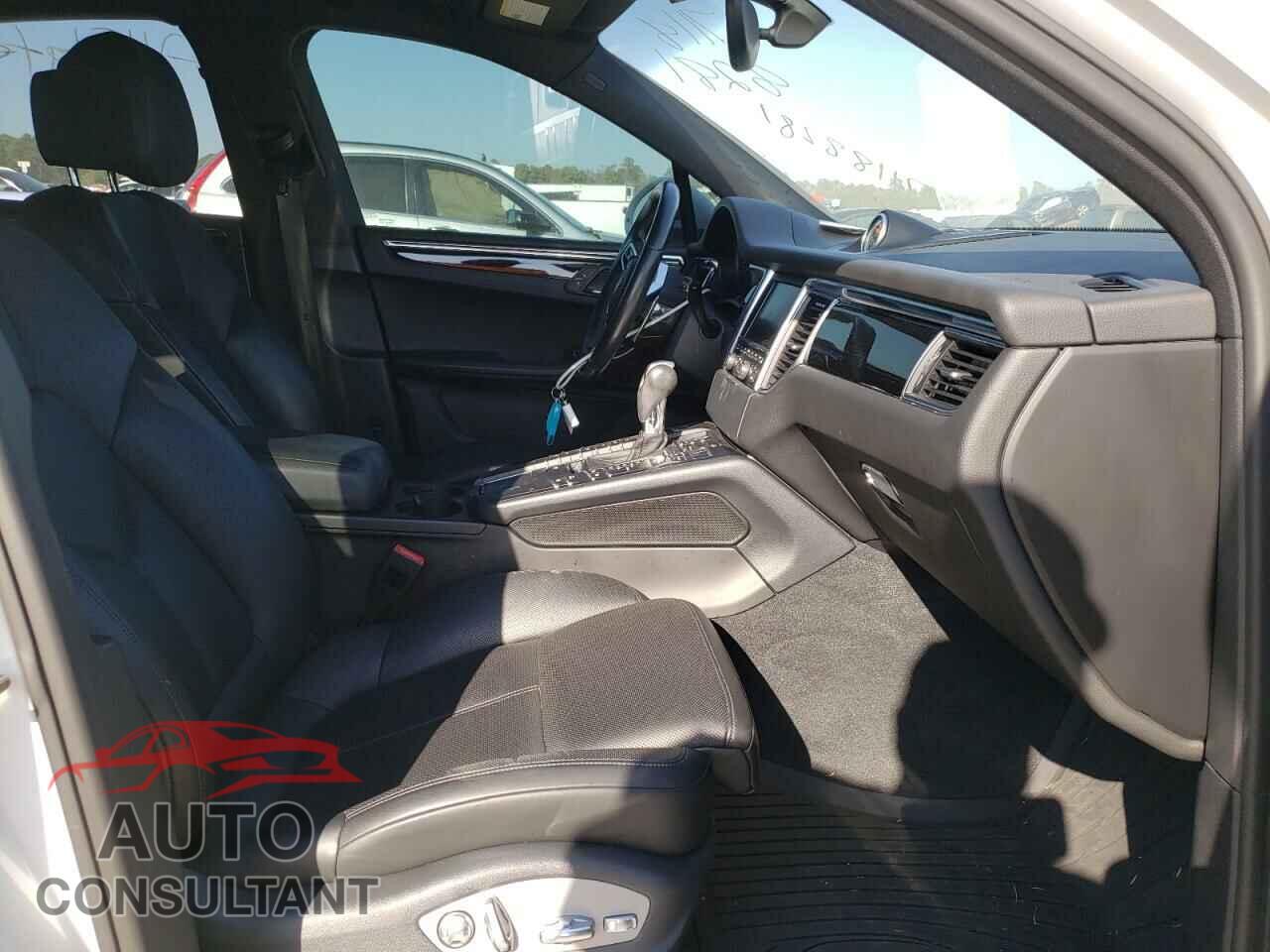 PORSCHE MACAN 2016 - WP1AB2A59GLB40205