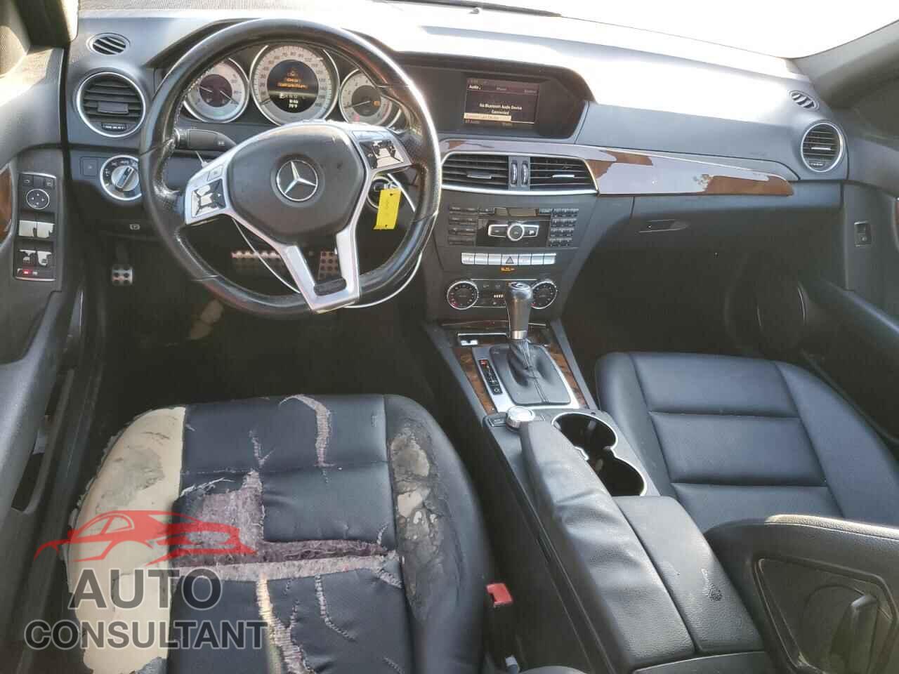 MERCEDES-BENZ C-CLASS 2013 - WDDGF8AB2DR242453