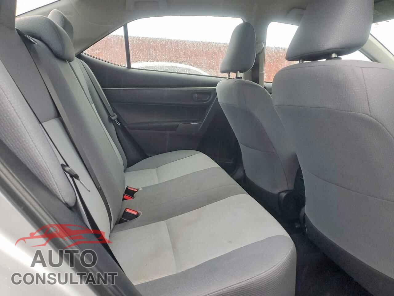 TOYOTA COROLLA 2015 - 2T1BURHEXFC448696