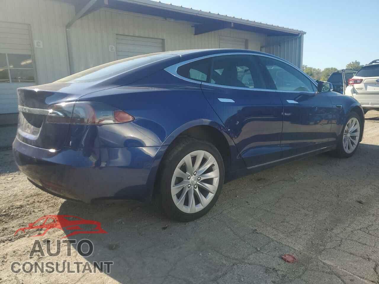 TESLA MODEL S 2020 - 5YJSA1E20LF361496