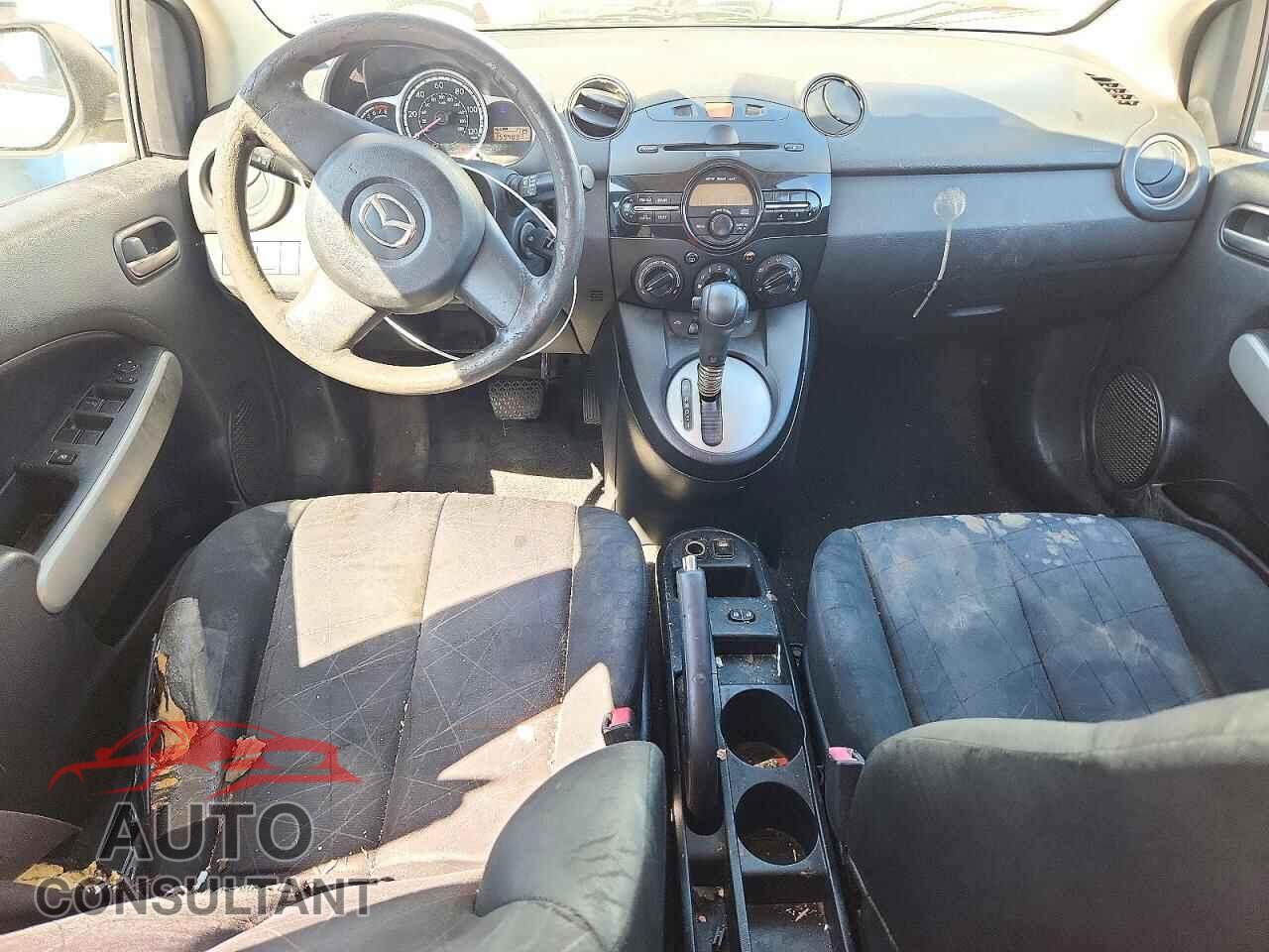 MAZDA 2 2013 - JM1DE1KY5D0159484