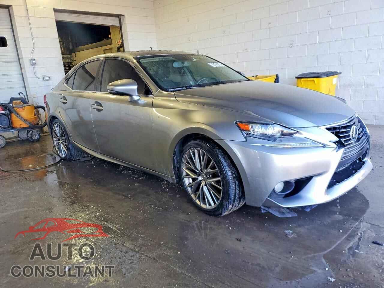 LEXUS IS 2014 - JTHBF1D24E5015957