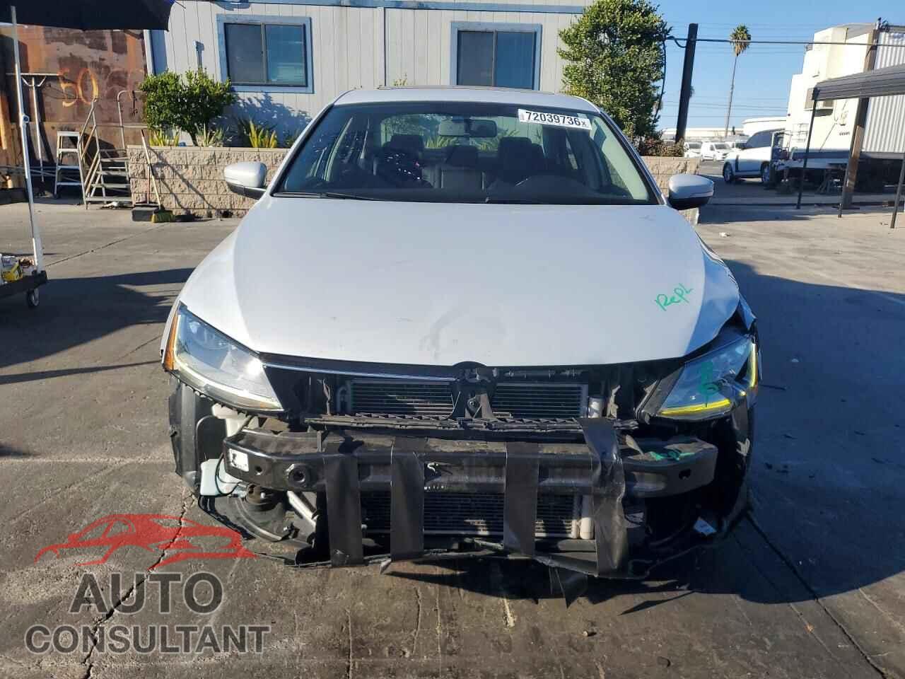 VOLKSWAGEN JETTA 2017 - 3VWDB7AJ7HM355183