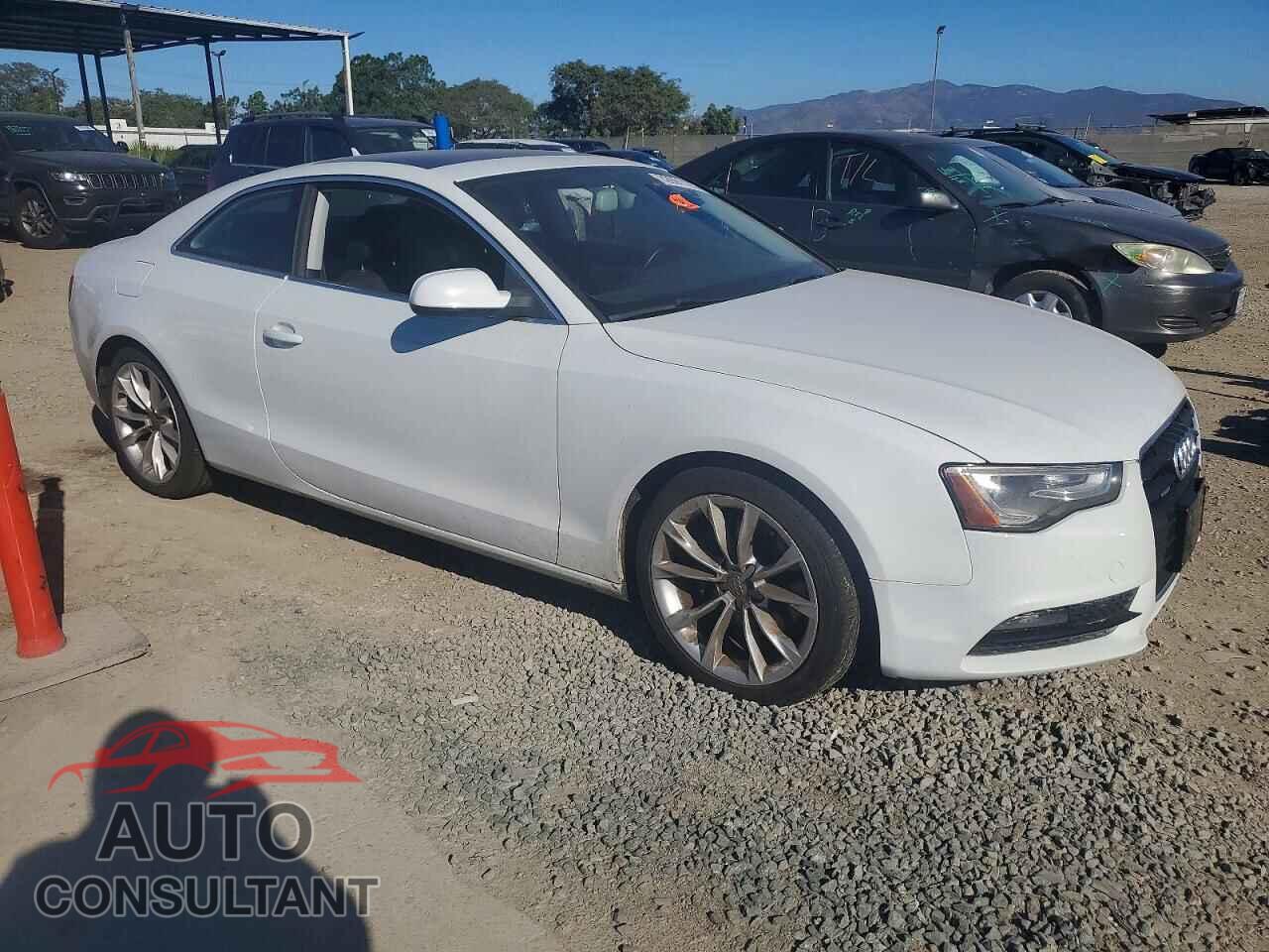 AUDI A5 2013 - WAULFAFR0DA033603