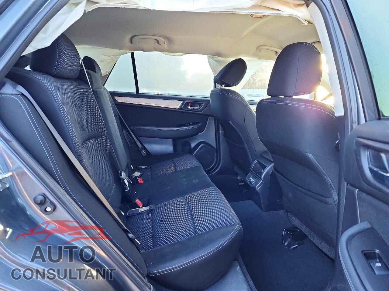 SUBARU OUTBACK 2018 - 4S4BSAFC1J3325665