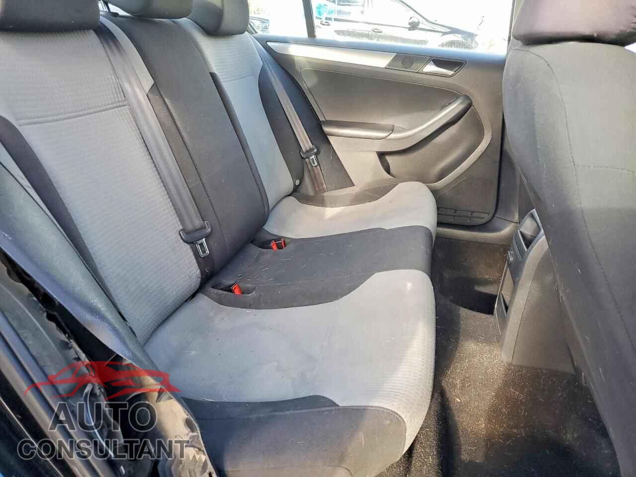 VOLKSWAGEN JETTA 2017 - 3VW2B7AJ5HM218413
