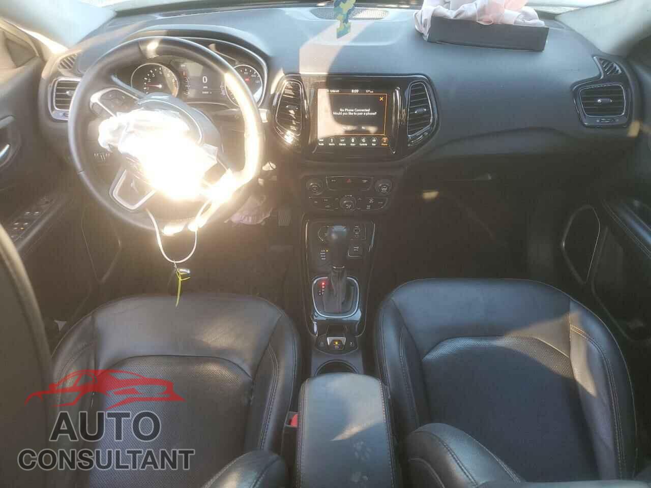 JEEP COMPASS 2018 - 3C4NJDCB5JT415648