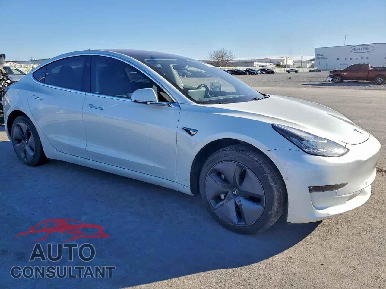 TESLA MODEL 3 2018 - 5YJ3E1EA8JF039153