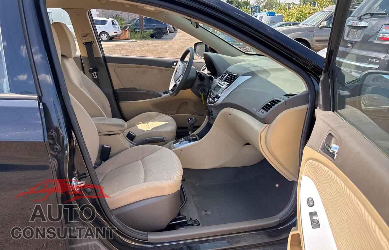 HYUNDAI ACCENT 2013 - KMHCU4AE2DU277181