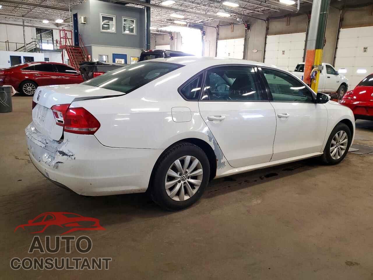 VOLKSWAGEN PASSAT 2012 - 1VWAP7A34CC073664