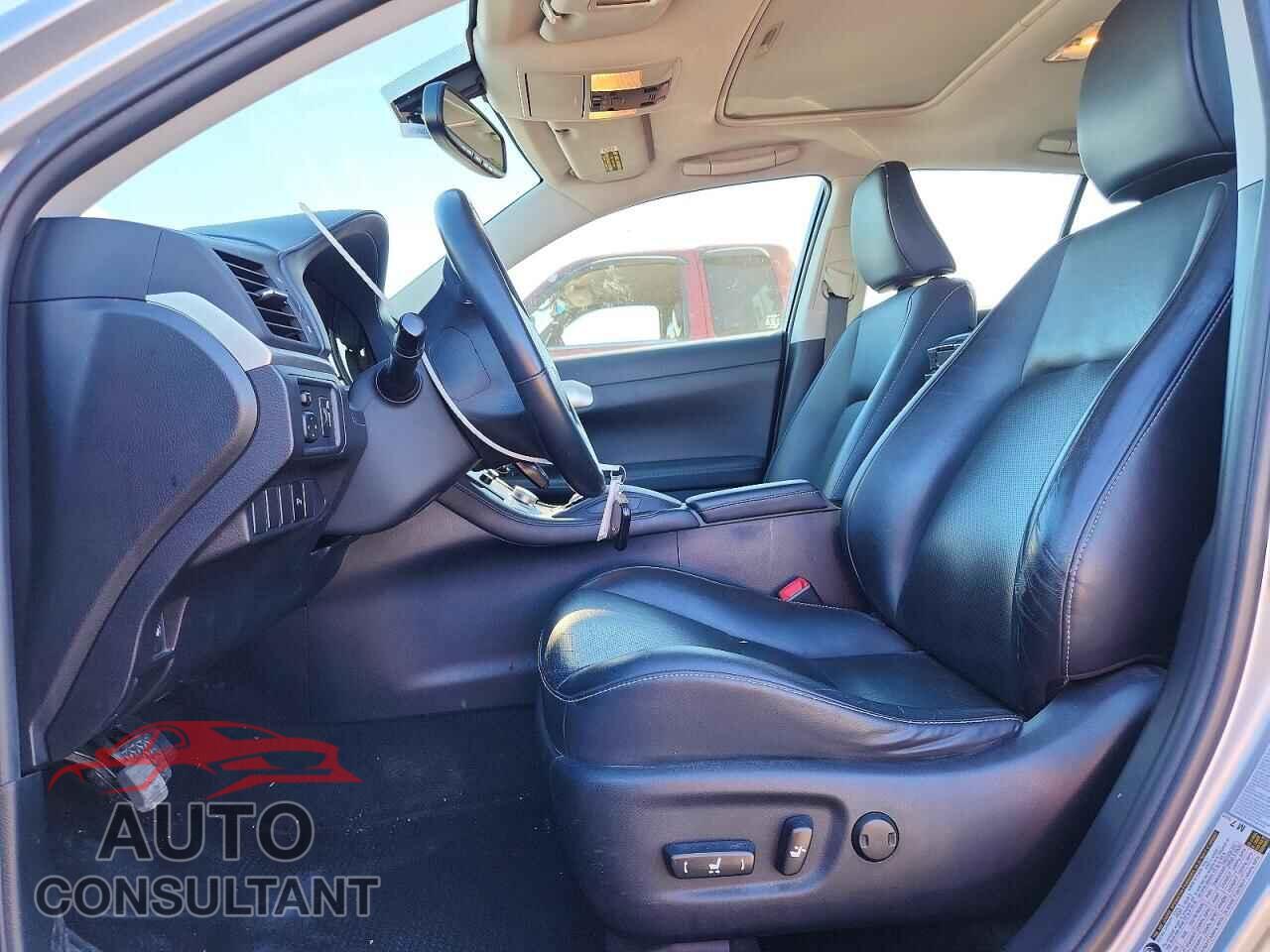 LEXUS CT 200 2013 - JTHKD5BHXD2164376