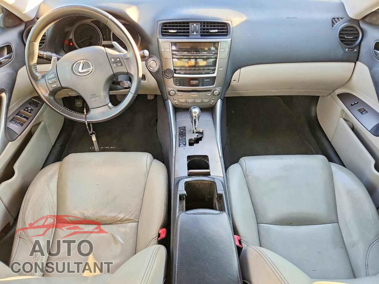 LEXUS IS 2010 - JTHBF5C29A5128015