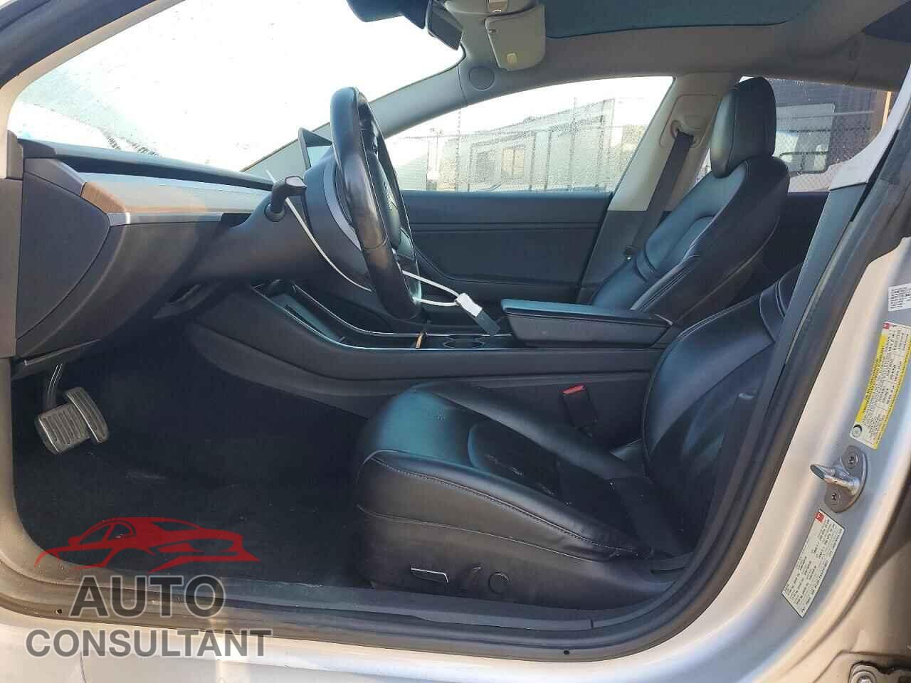 TESLA MODEL 3 2018 - 5YJ3E1EA4JF014251
