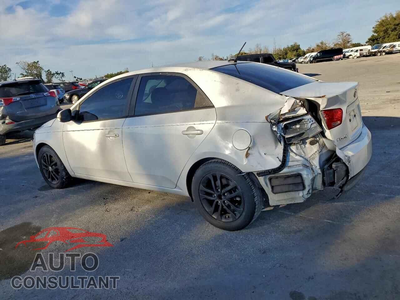 KIA FORTE 2012 - KNAFU4A22C5596237