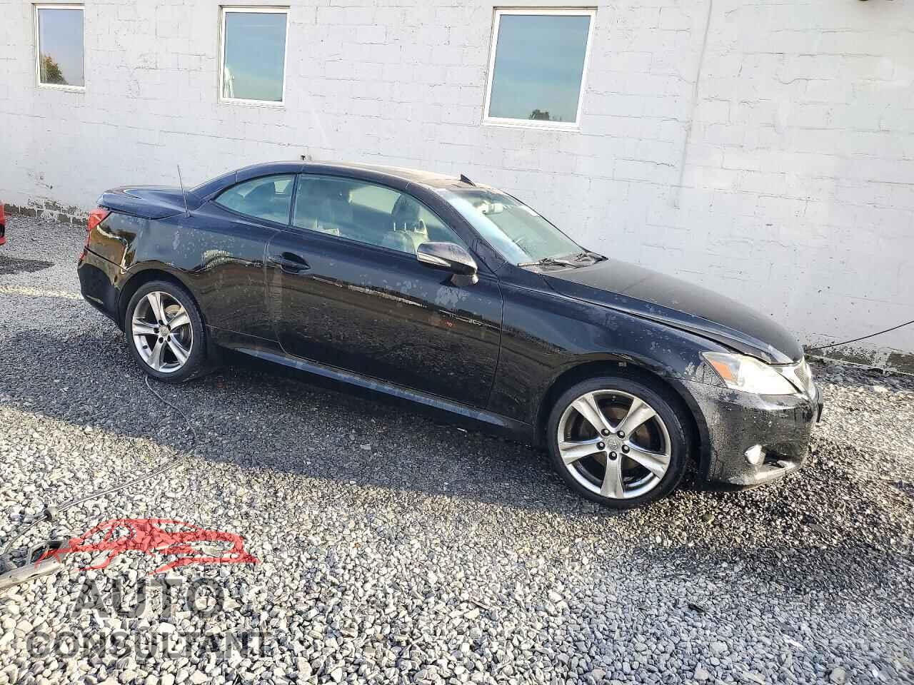 LEXUS IS 2014 - JTHFF2C23E2531379