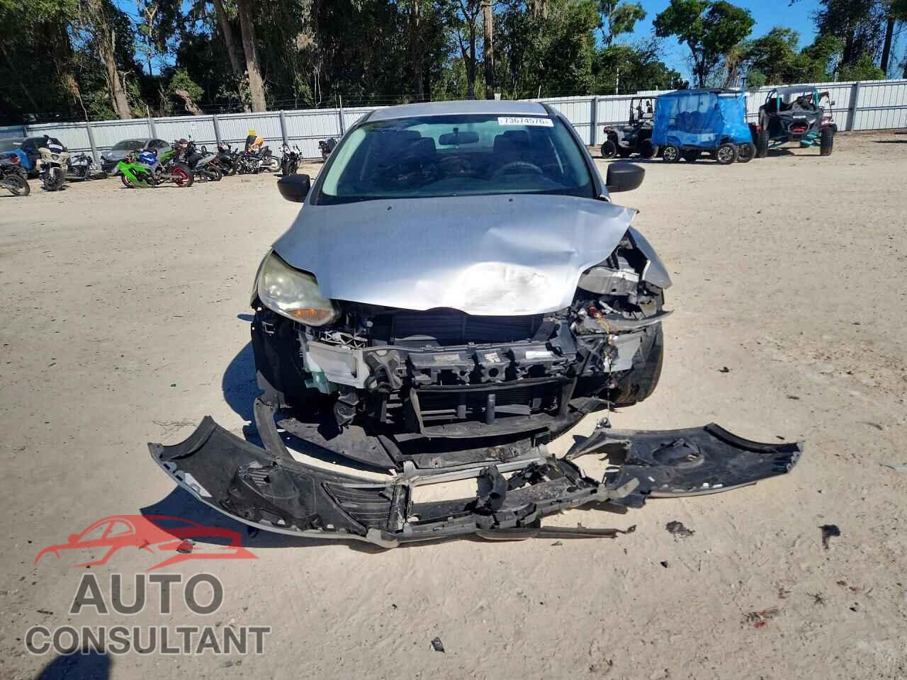 FORD FOCUS 2013 - 1FADP3E2XDL369807