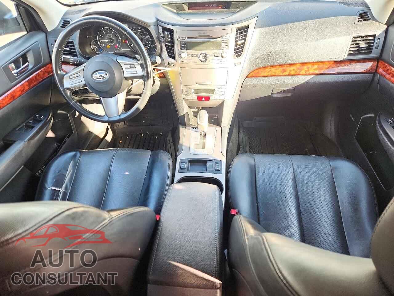SUBARU OUTBACK 2011 - 4S4BRBKC3B3443046
