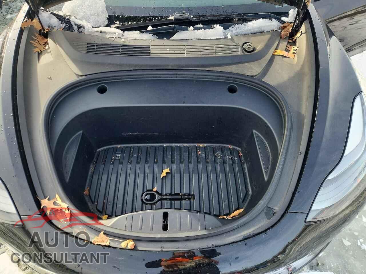 TESLA MODEL 3 2021 - 5YJ3E1EA2MF047009