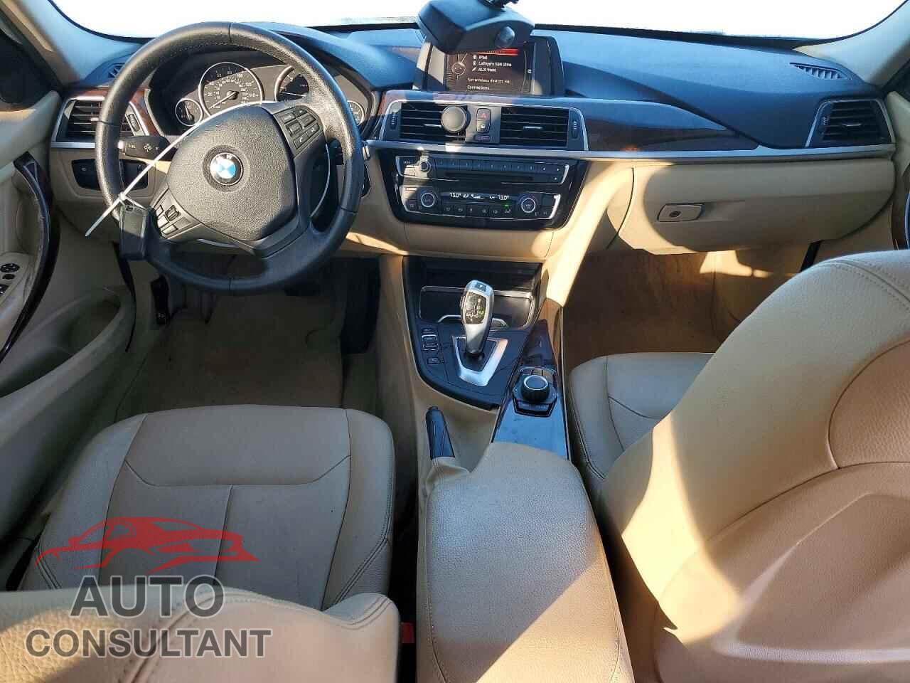 BMW 3 SERIES 2016 - WBA8E1G56GNU10761