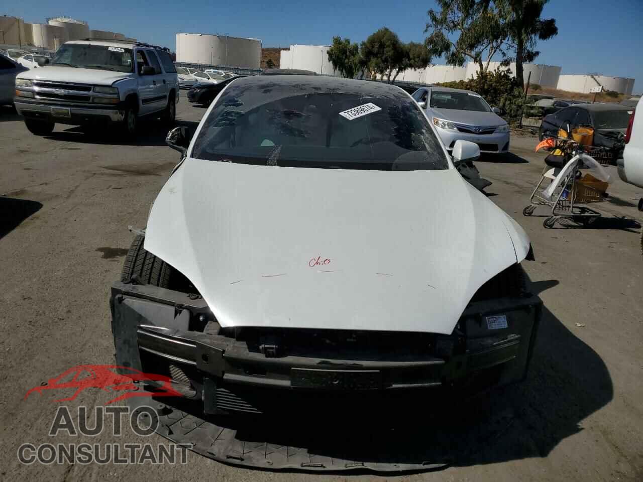TESLA MODEL S 2018 - 5YJSA1E22JF272610