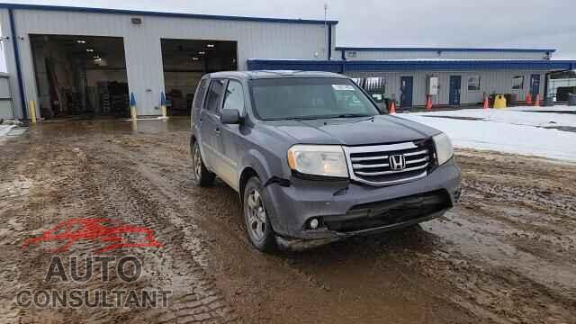 HONDA PILOT 2015 - 5FNYF4H44FB070210
