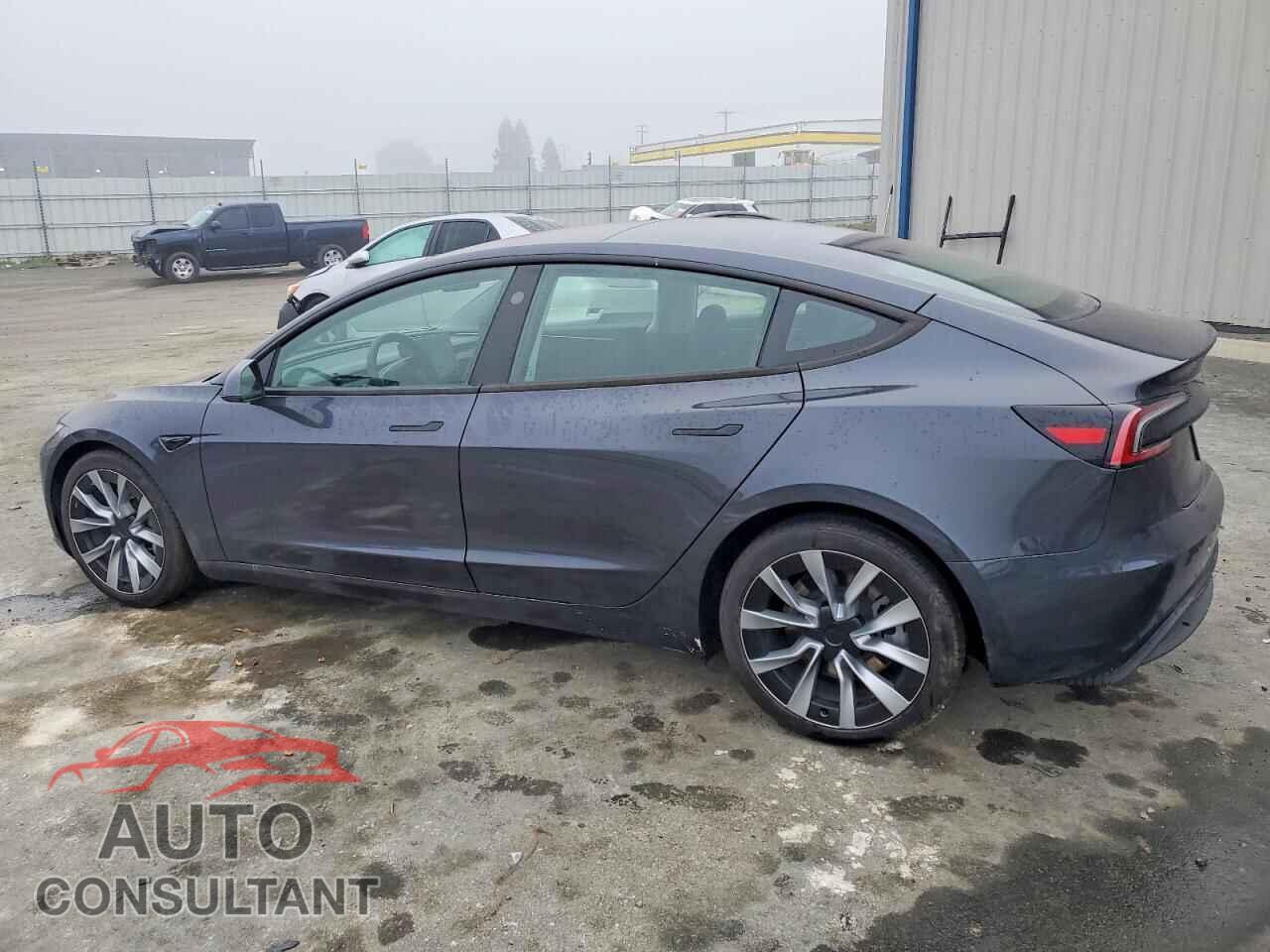 TESLA MODEL 3 2024 - 5YJ3E1EA7RF767428