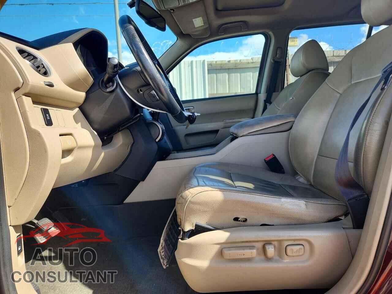 HONDA PILOT 2014 - 5FNYF4H58EB023933