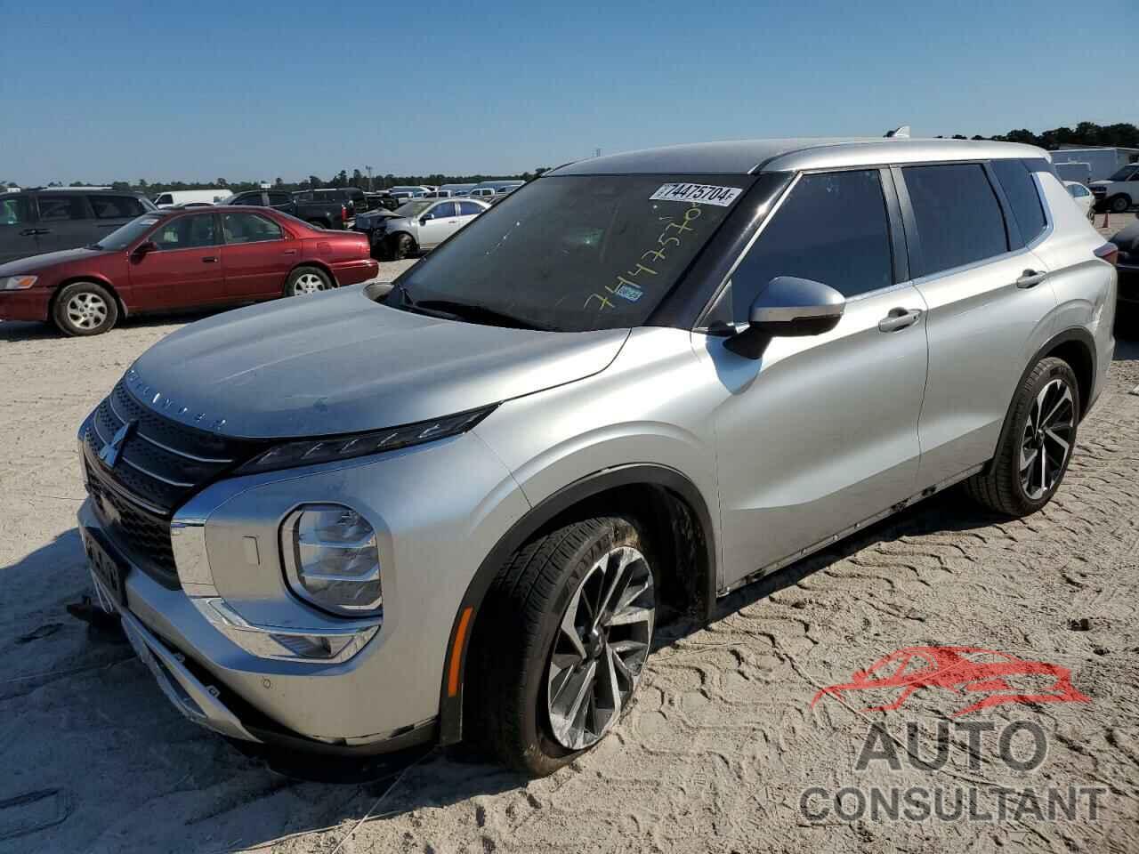 MITSUBISHI OUTLANDER 2022 - JA4J4UA8XNZ048526