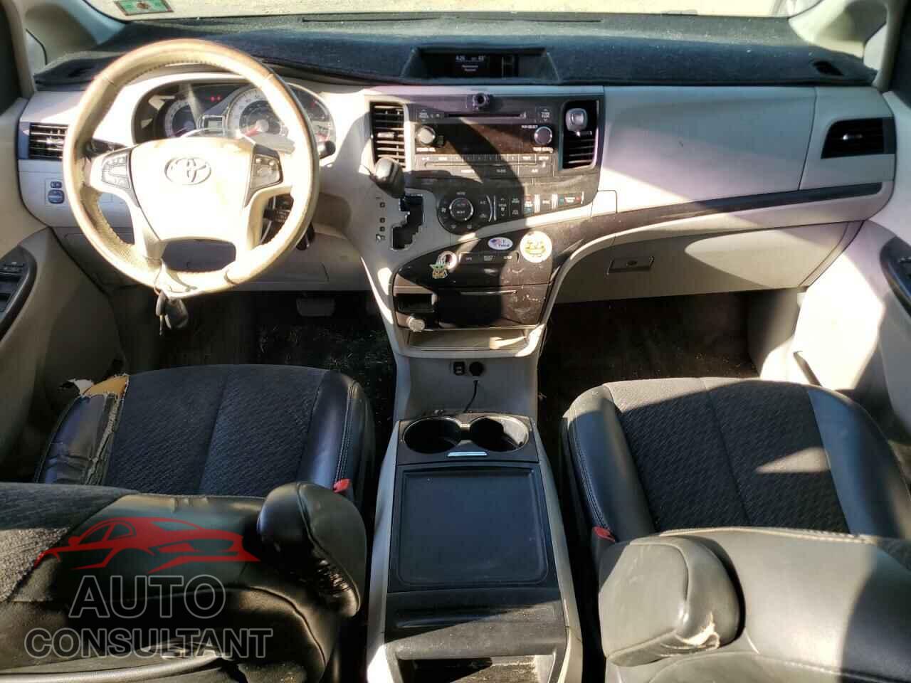 TOYOTA SIENNA 2013 - 5TDXK3DC8DS310754