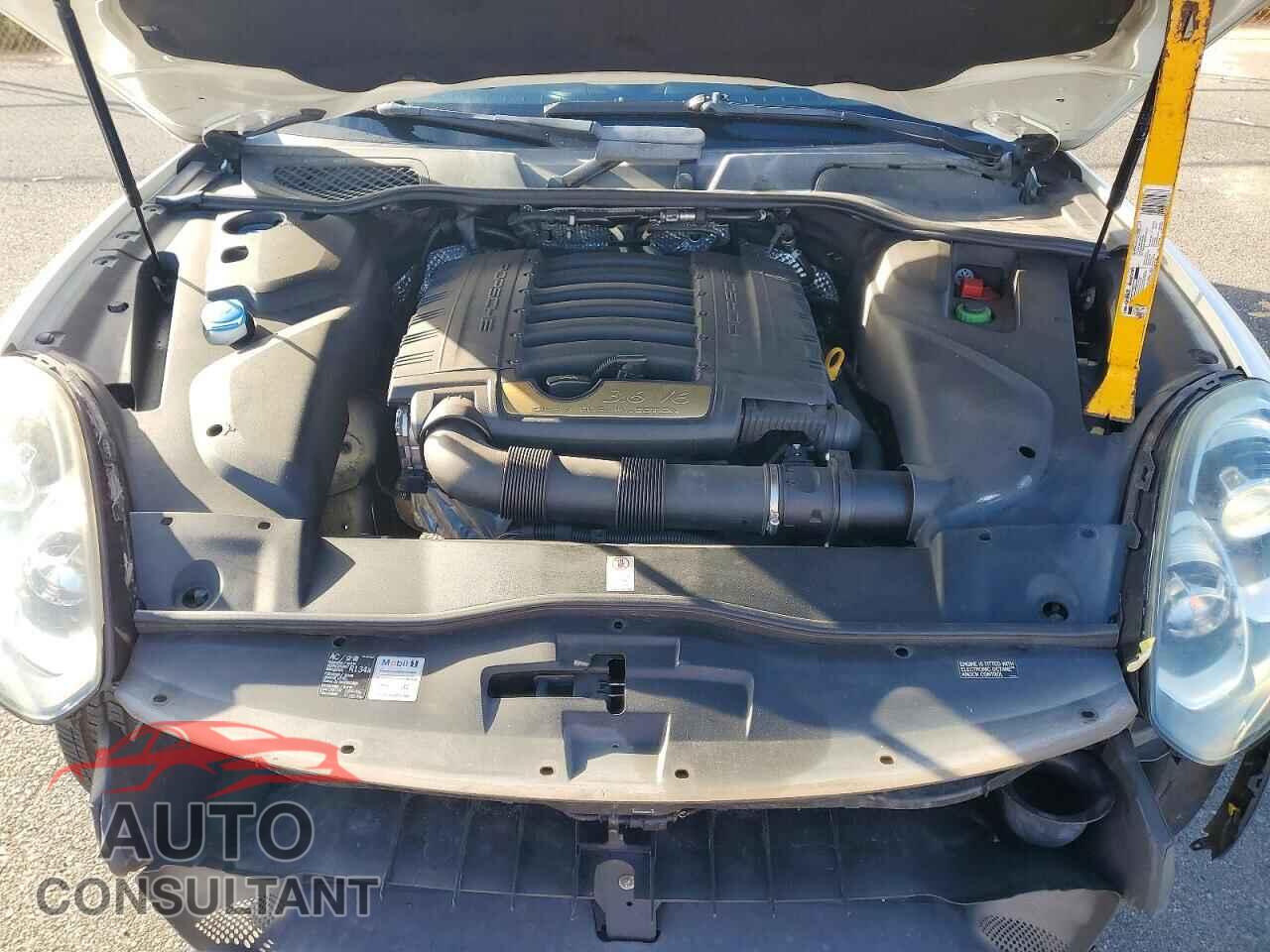 PORSCHE CAYENNE 2016 - WP1AA2A21GLA11612