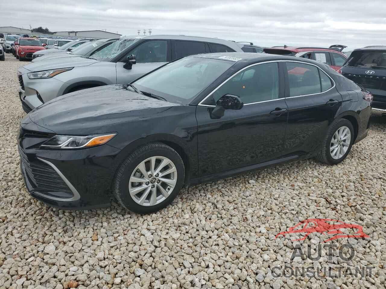 TOYOTA CAMRY 2022 - 4T1C11AK5NU679808