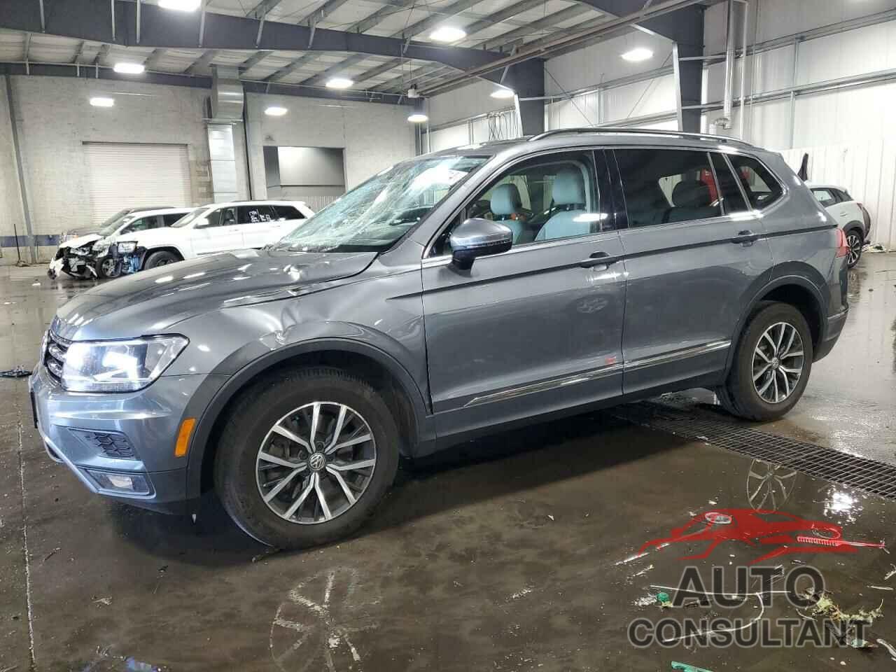 VOLKSWAGEN TIGUAN 2018 - 3VV2B7AX3JM018015