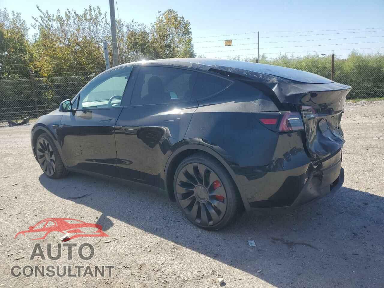 TESLA MODEL Y 2024 - 7SAYGDEF2RF043520