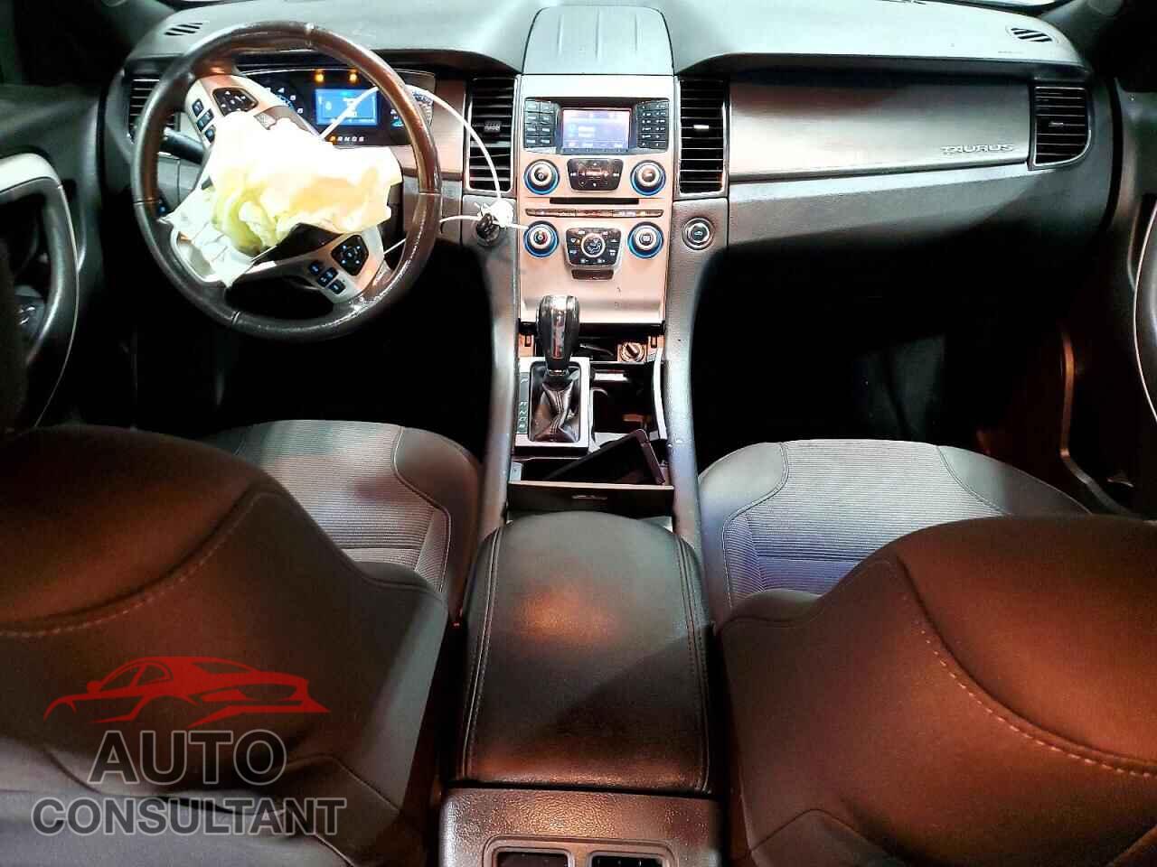 FORD TAURUS 2015 - 1FAHP2H89FG192528
