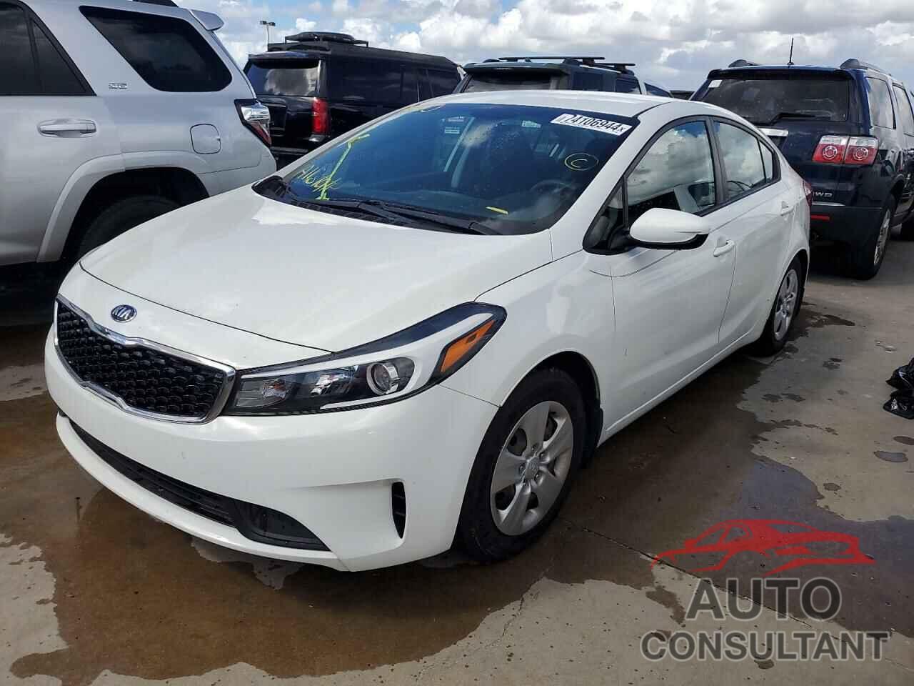 KIA FORTE 2018 - 3KPFK4A71JE216892