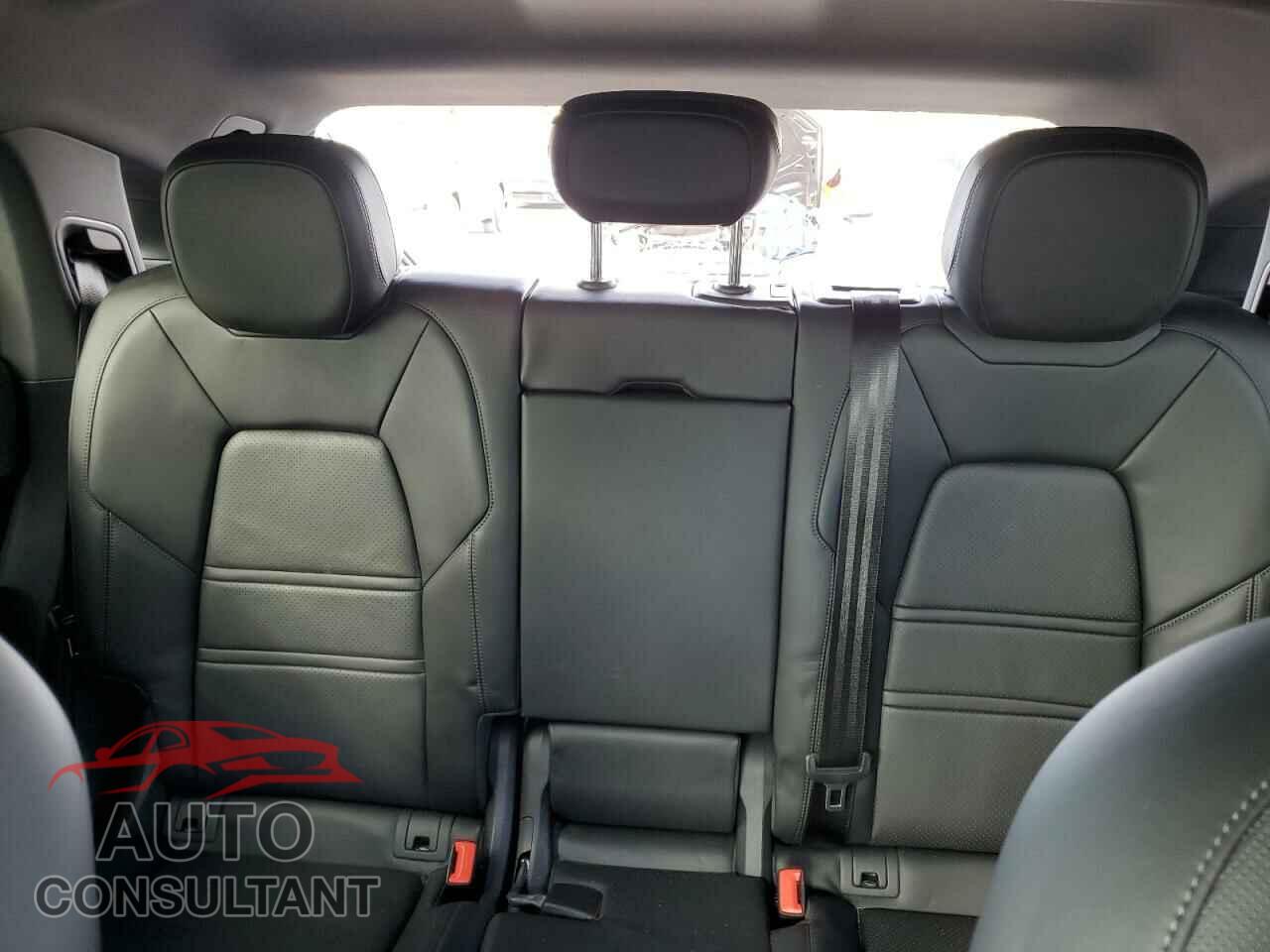 PORSCHE CAYENNE 2022 - WP1BA2AY8NDA48219