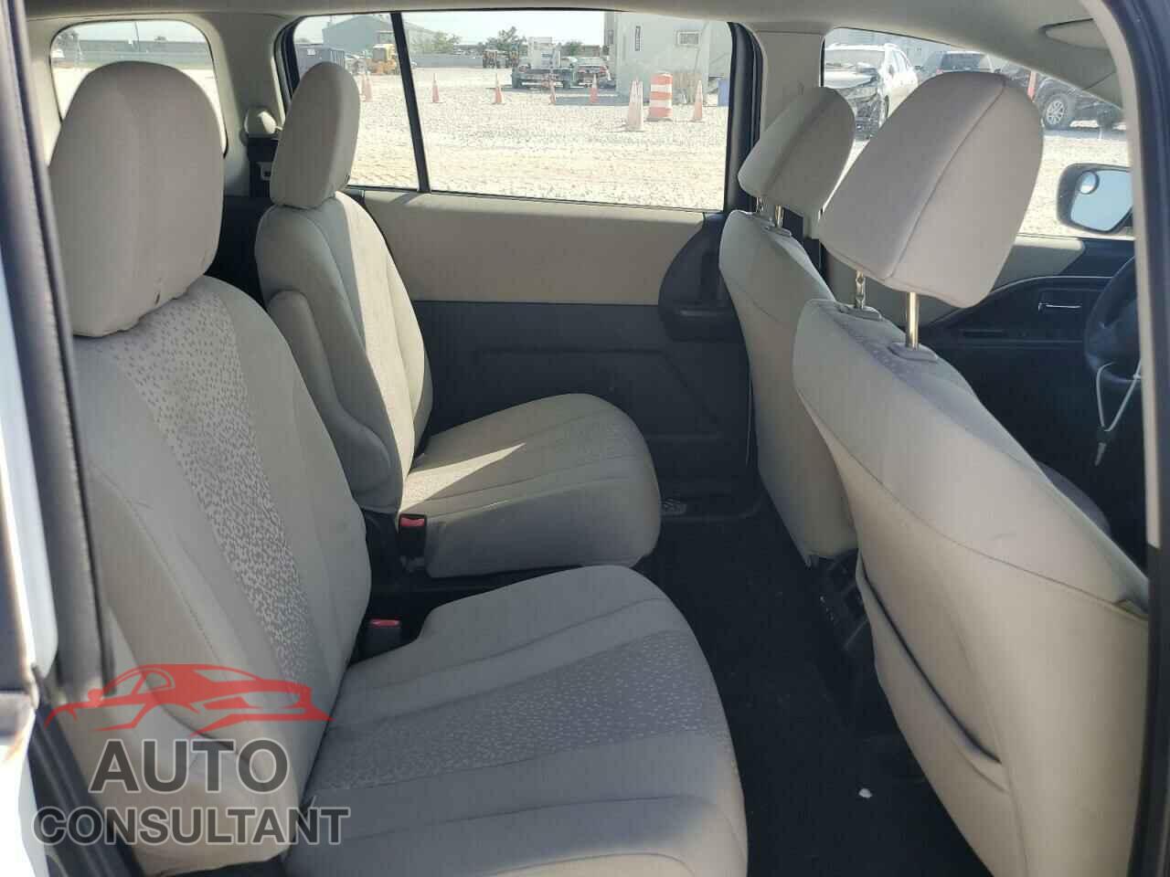 MAZDA 5 2012 - JM1CW2BL8C0110412