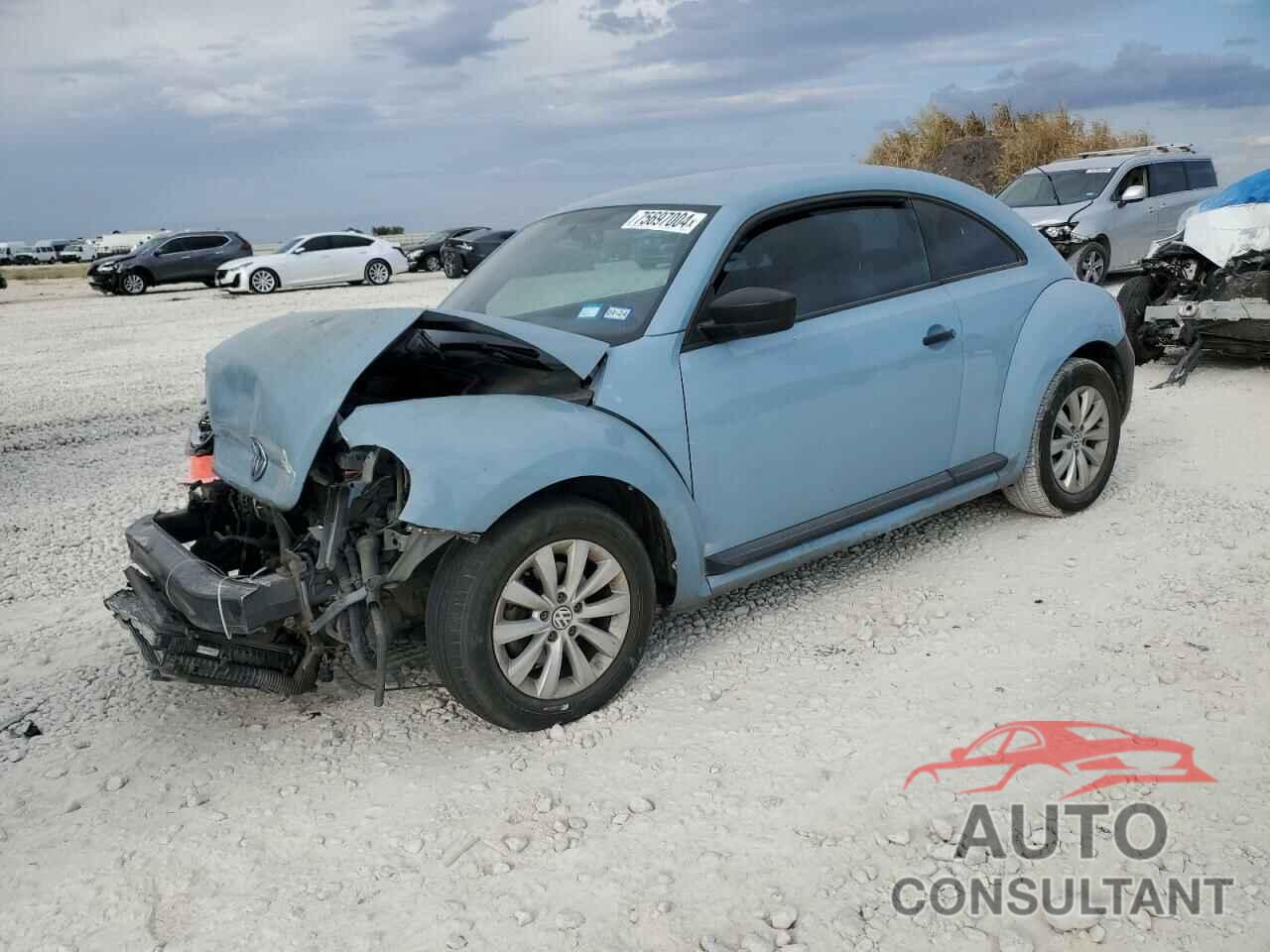 VOLKSWAGEN BEETLE 2015 - 3VWF17AT5FM655122