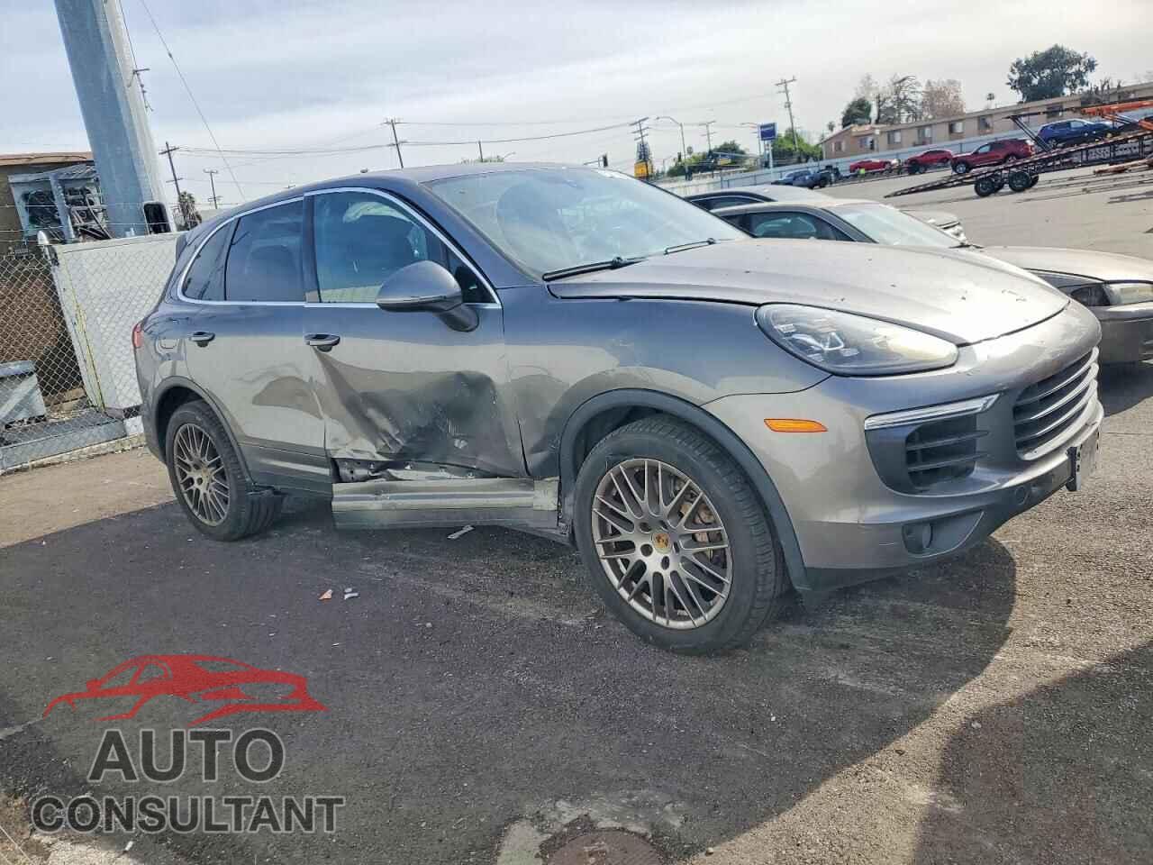 PORSCHE CAYENNE 2018 - WP1AB2A20JLA60031
