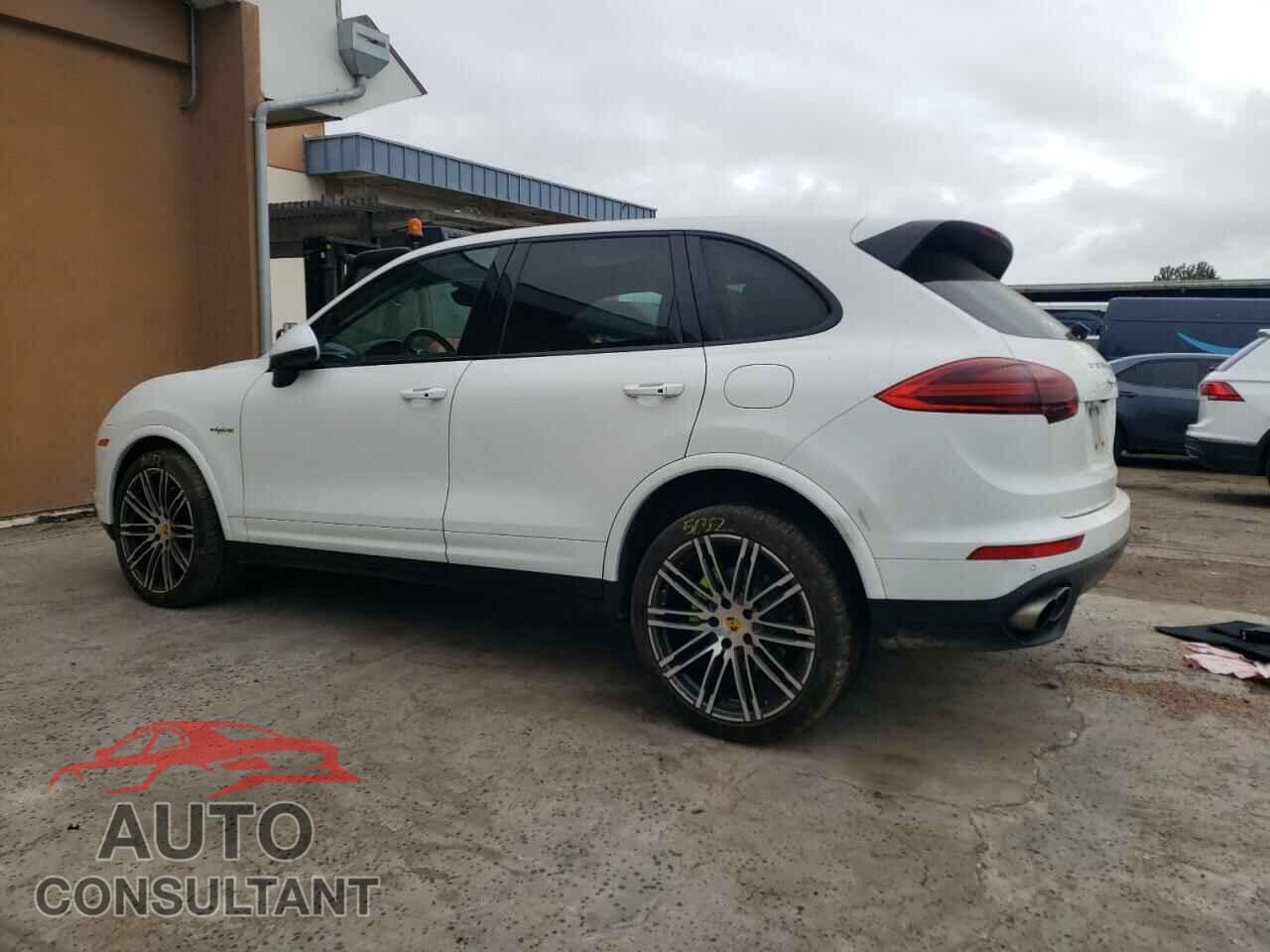PORSCHE CAYENNE 2017 - WP1AE2A23HLA75401