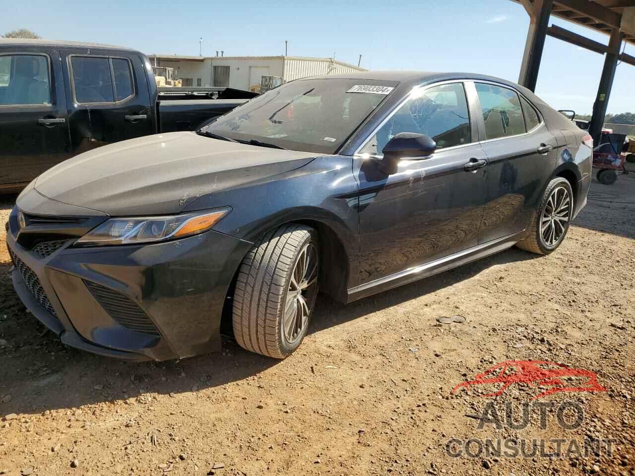 TOYOTA CAMRY 2018 - 4T1B11HK1JU673919
