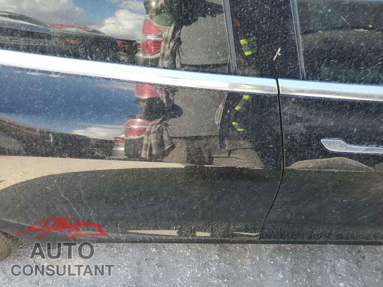 TESLA MODEL 3 2018 - 5YJ3E1EB2JF178526