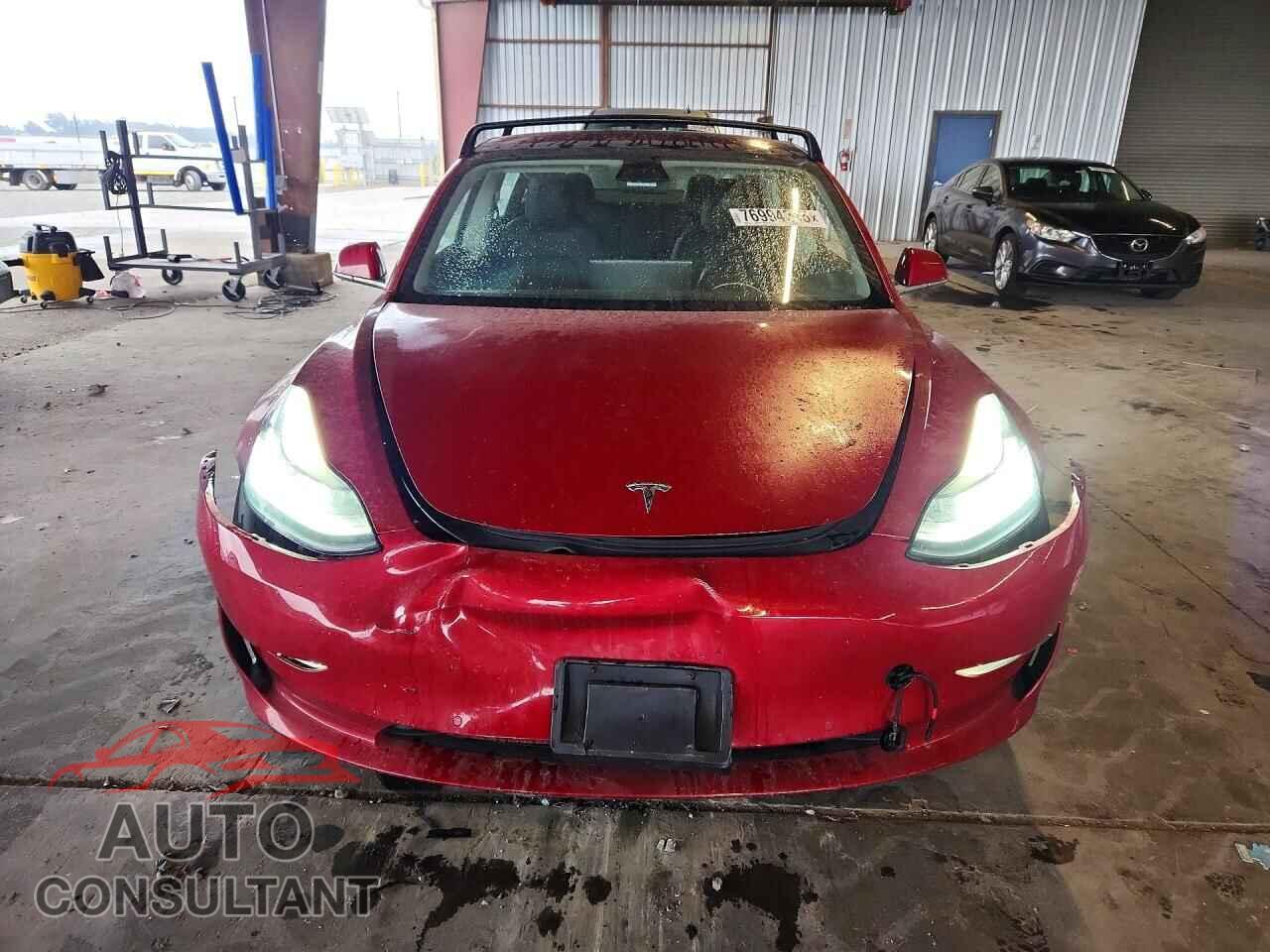 TESLA MODEL 3 2018 - 5YJ3E1EA0JF058523