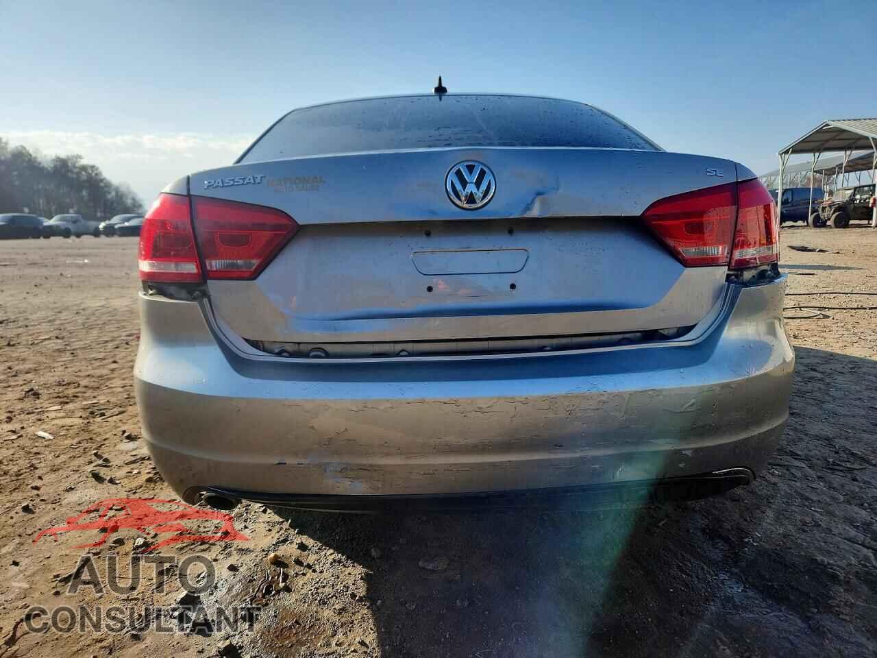 VOLKSWAGEN PASSAT 2012 - 1VWBP7A32CC097286
